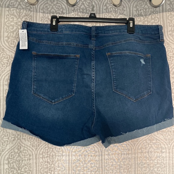 Arizona jean shorts - Picture 2 of 3